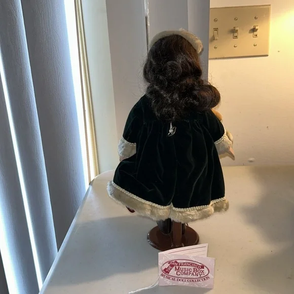 San Francisco Music Box Porcelain Doll Plays Christmas Song Chestnuts Roasting
